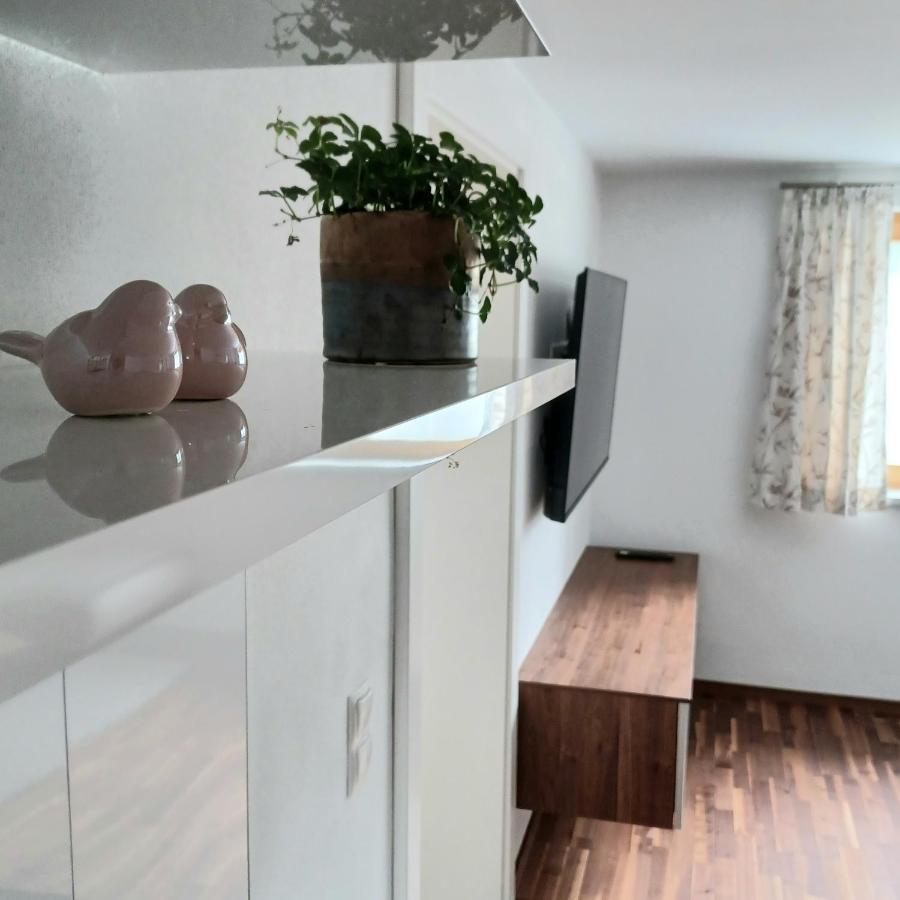Ferienwohnung Hingucker Tschagguns Bagian luar foto